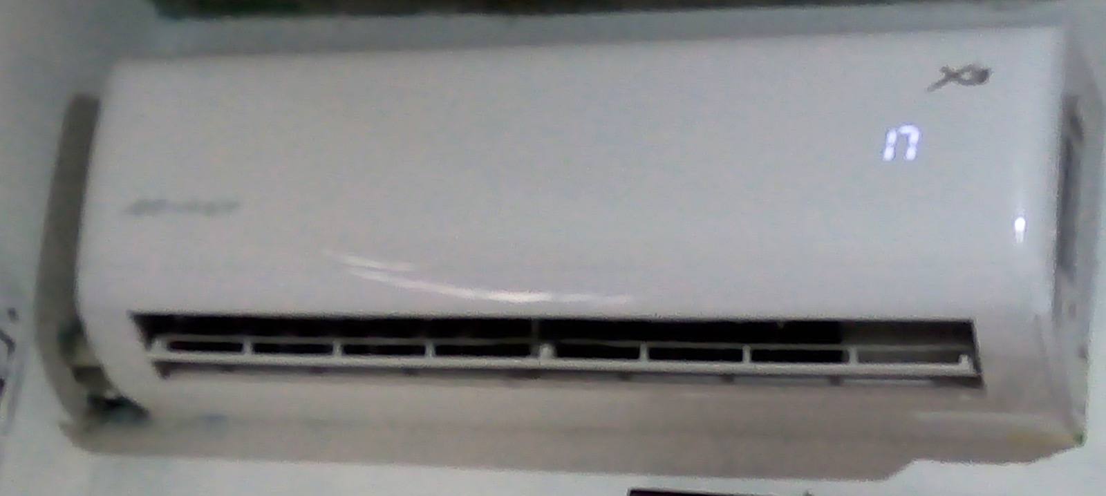 Air Conditioner for a single room. Photo by Doggo19292 on Wikimedia Commons.